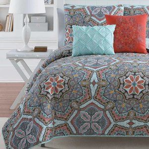 Yara Reversible 3-Pc. Full/Queen Quilt Set